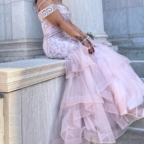 Prom dress - Picture 2 of 2